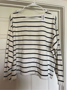 Black & White Striped Long Sleeve Boat Neck Top